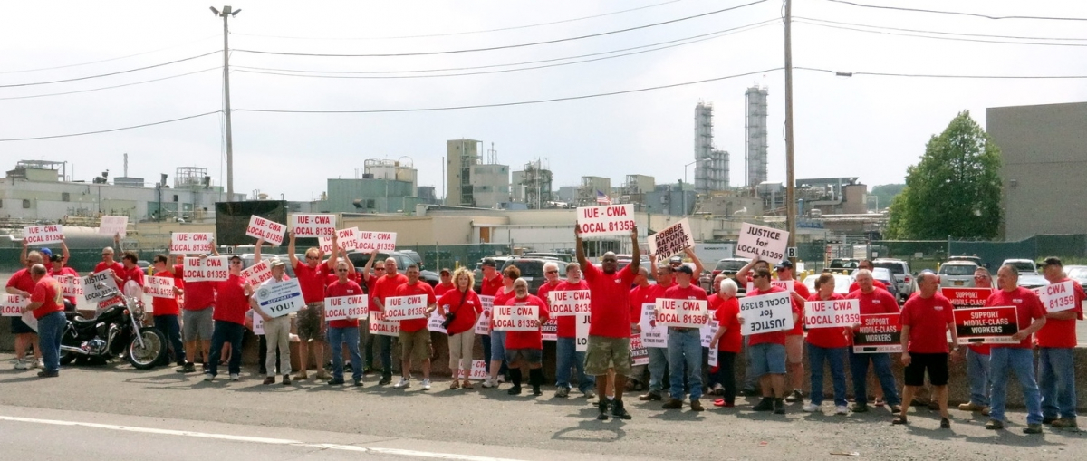 Thanksgiving on the Picket Lines at Momentive Labor Notes
